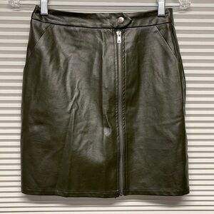 LF Seek The Label NWT Dark Green front zipper faux leather Pencil Skirt